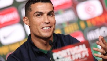Cristiano Ronaldo : pourquoi met il du vernis à ongles noir sur ses orteils