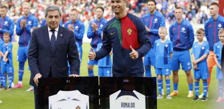 Football Cristiano Ronaldo atteint les 200 sélections avec le Portugal