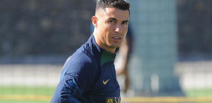 Foot : Cristiano Ronaldo investit dans une plateforme de vente de montres de luxe
