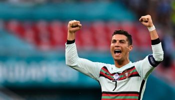 Vidéo: quand Cristiano Ronaldo kiffe le maillot du Sénégal