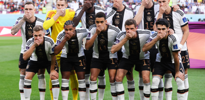 Fifa Coupe du monde 2022 : les joueurs allemands se couvrent la bouche pour protester contre l’interdiction du brassard « OneLove » par la FIFA avant le match contre le Japon
|Pinterest