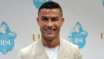 Cristiano Ronaldo : jolie photo de famille pour l'anniversaire du footballeur