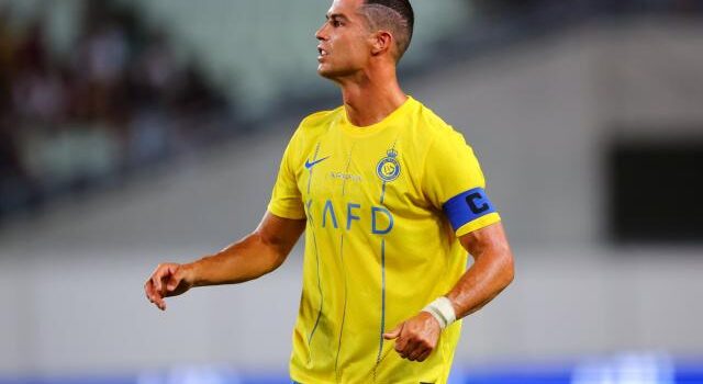 Cristiano Ronaldo rate un penalty à la 98e minute, synonyme d'élimination de la Kings Cup pour Al Nassr