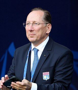 Ligue1 Sean Dyche « pourrait être LICENCIÉ si l'homme d'affaires américain John Textor finalise la prise de contrôle d'Everton… avec…
|Pinterest