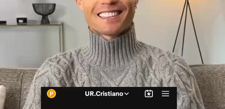 Football: aider à soutenir les gais Cristiano Ronaldo 1 m