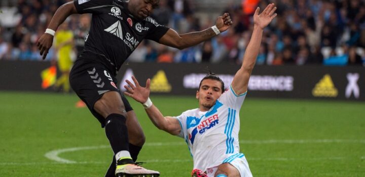 Il signe spécialement dans un club pour affronter Cristiano Ronaldo : un ancien de Ligue 1 se trompe et signe dans une équipe du même nom