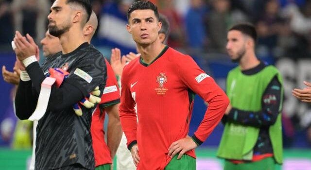 Le troll du FC Versailles sur la rumeur Cristiano Ronaldo