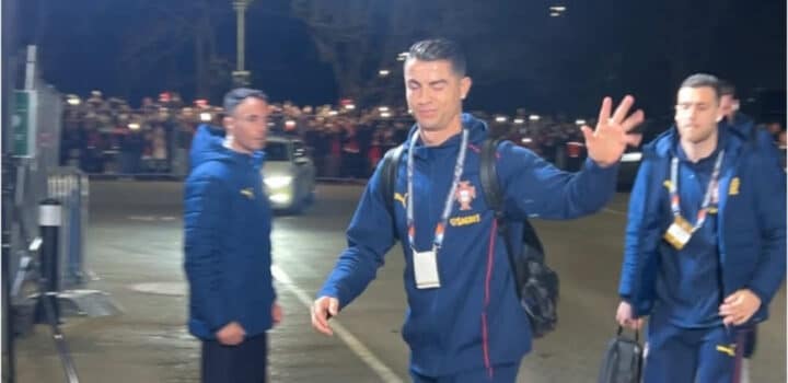 Football: Ronaldo se rend dans … |Tik Tok