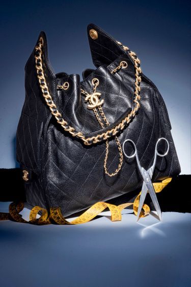 Chanel 25, modèle moyen en veau grainé, 6200 euros.