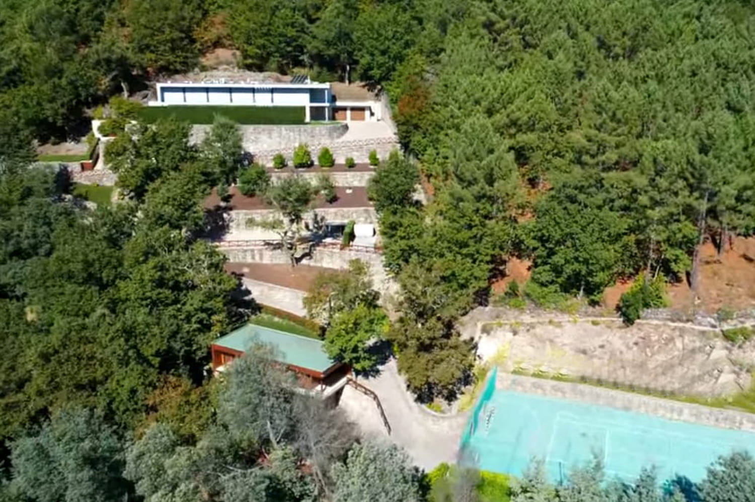 Avec sa floppée de villas et manoirs, l'empire immobilier de Cristiano Ronaldo dépasse ce que vous imaginez