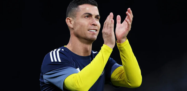 Cristiano Ronaldo humilie Leo Messi..