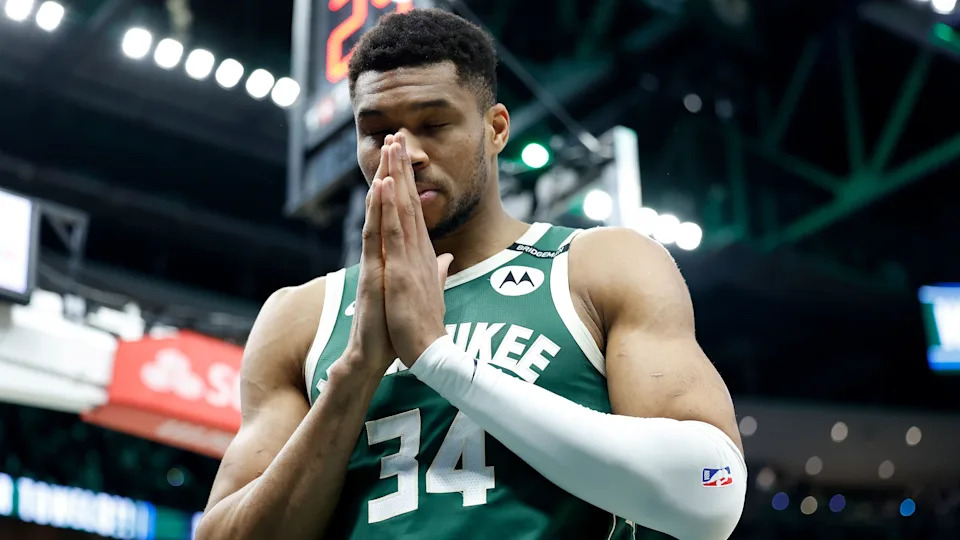 Comment Giannis est impliqué dans les clubs MLS et WSL